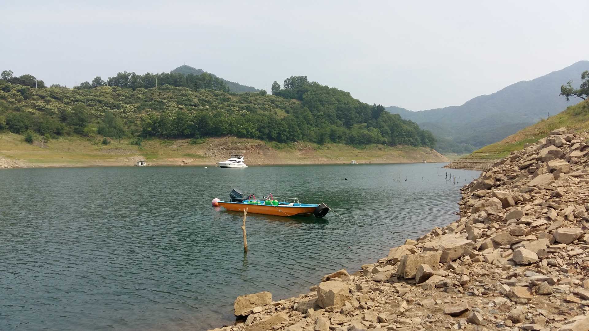 picture of the YeongSang river