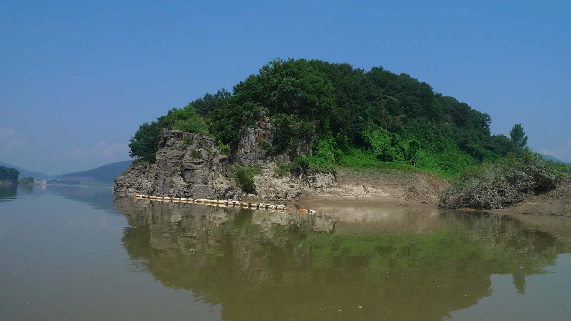 an small island in the river